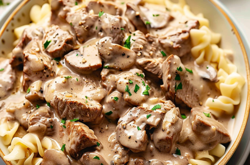 Classic Beef Stroganoff – Ready in 30 Minutes